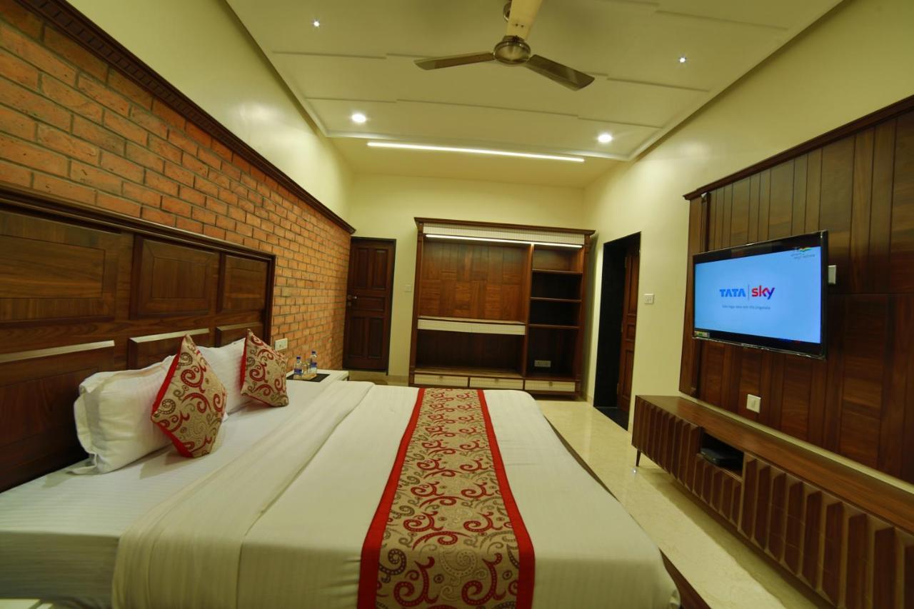 Mid Town Inn Mount Abu Ngoại thất bức ảnh