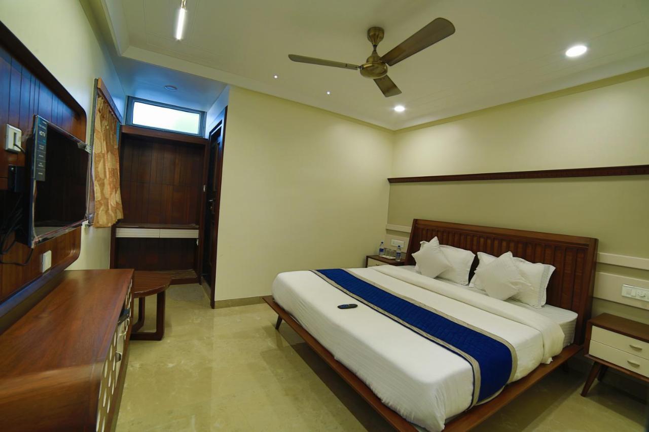 Mid Town Inn Mount Abu Ngoại thất bức ảnh